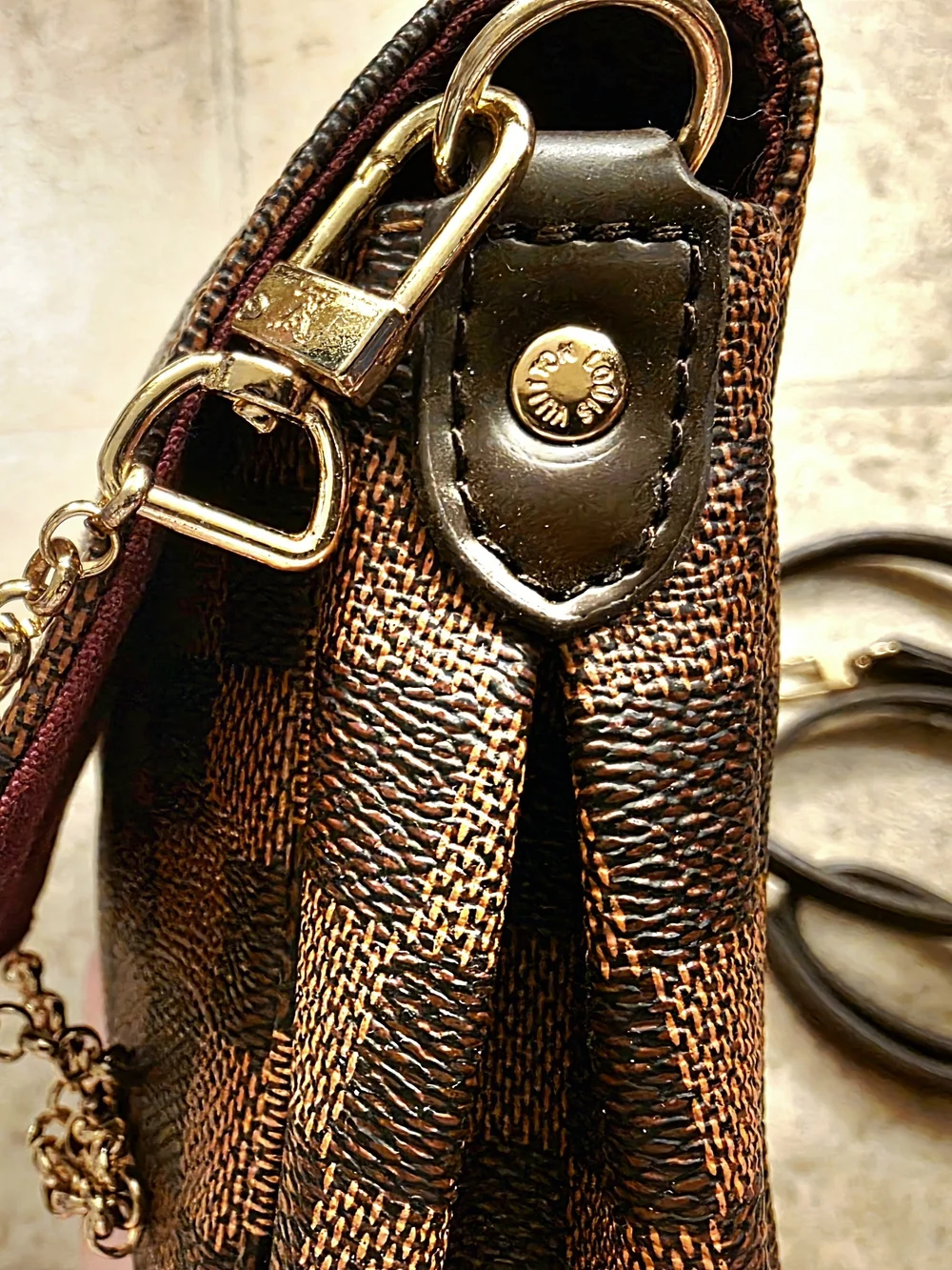 Crossbody in Brown and Dark Brown